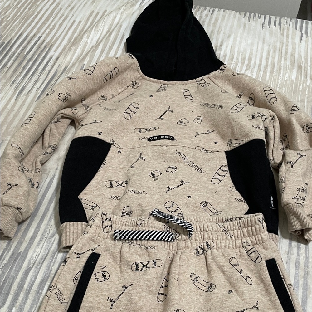 Price Drop! ⬇️ Volcom Kids' Beige and Black Hoodie Set